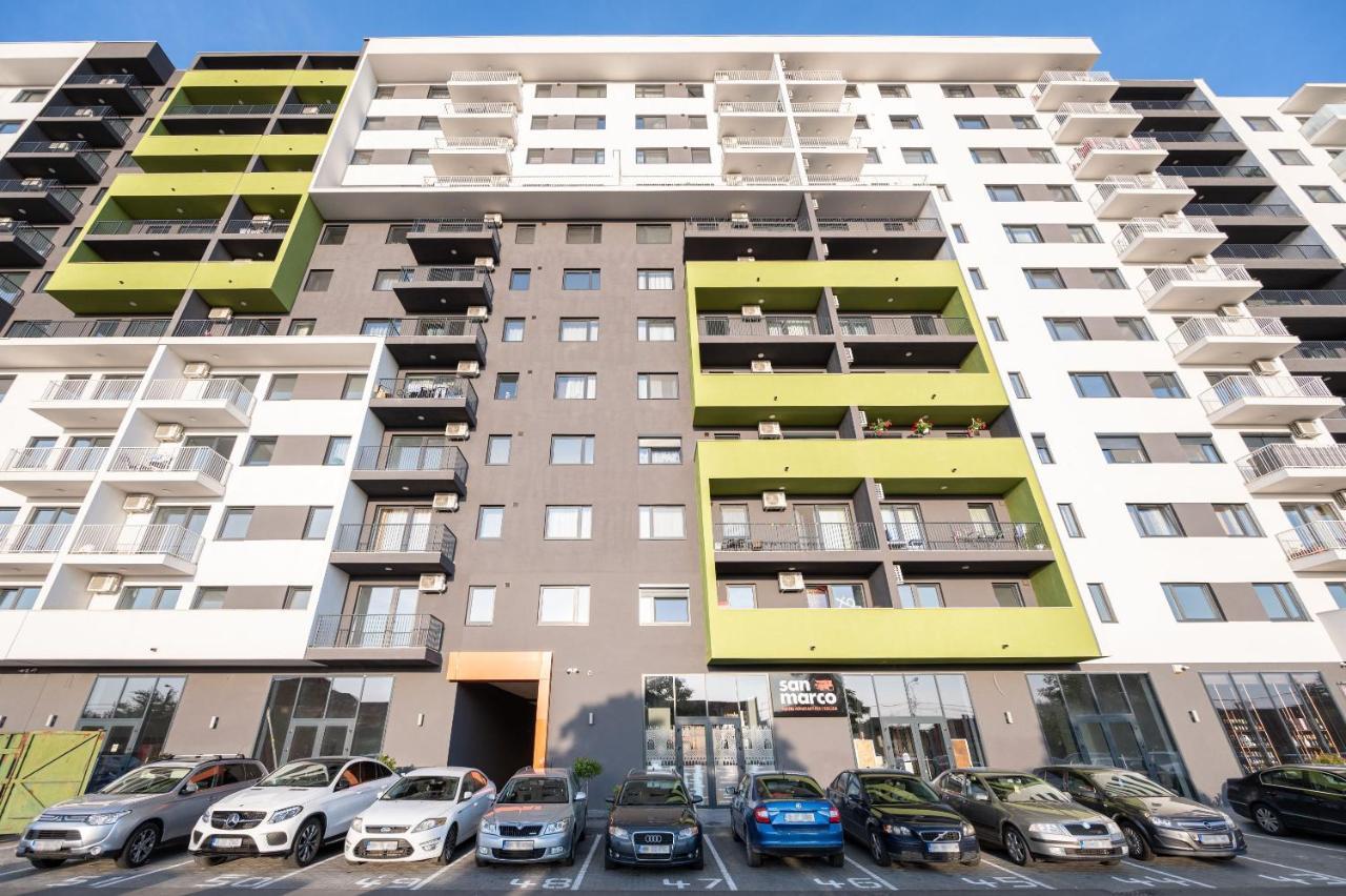 Km Flats Apartment Орадеа Екстериор снимка